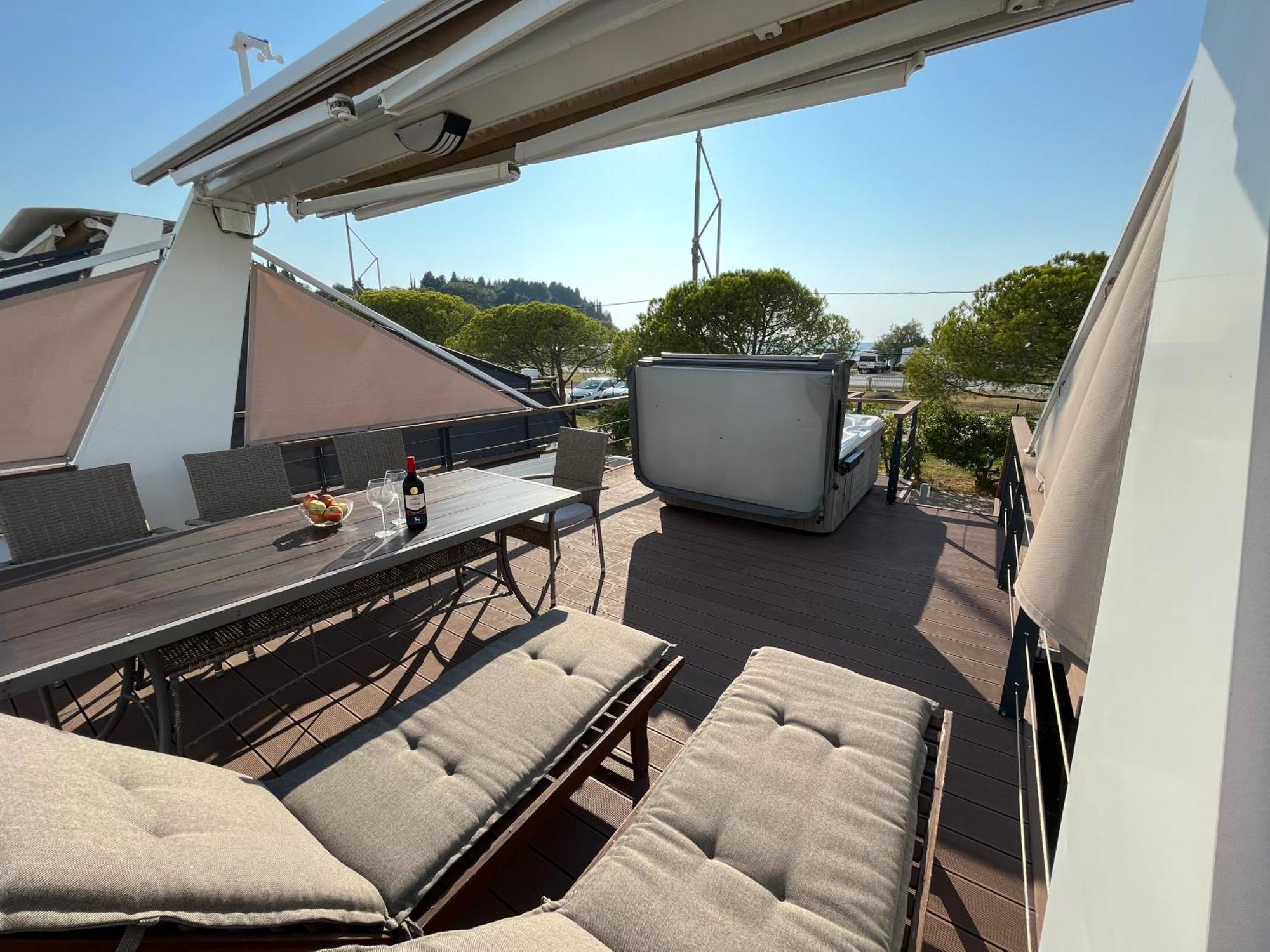 Marina Luxury Houseboat Lace Portorož Eksteriør bilde