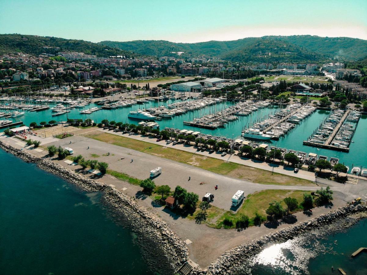 Marina Luxury Houseboat Lace Portorož Eksteriør bilde